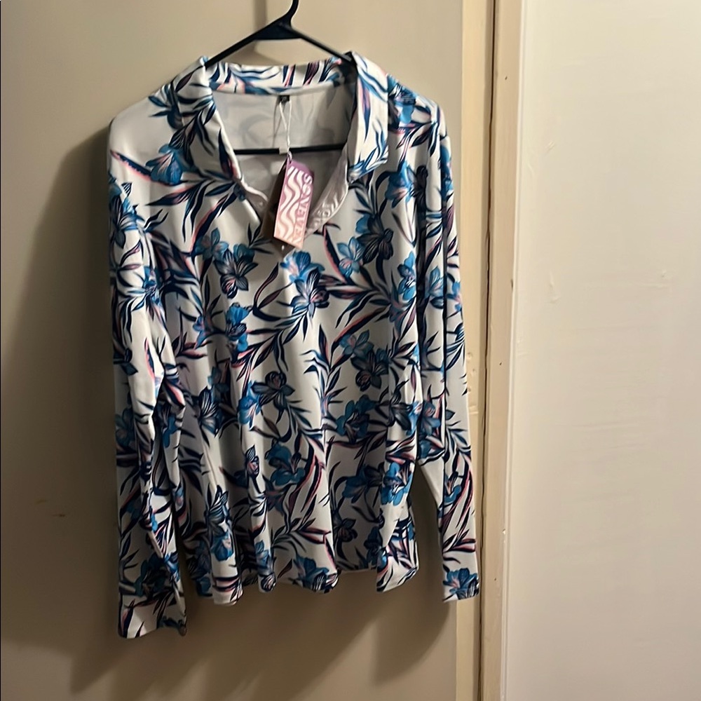 Women’s White Floral Button-Down Shirt with Blue Floral Print nwt